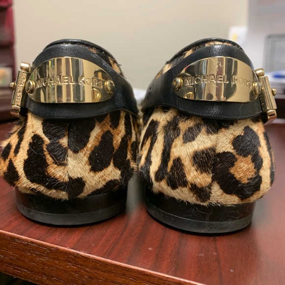 Micheal Kors ballet style shoes - Picture 2 of 6
